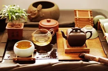 夏日炎炎,绿茶消暑——夏季喝茶的最佳时机